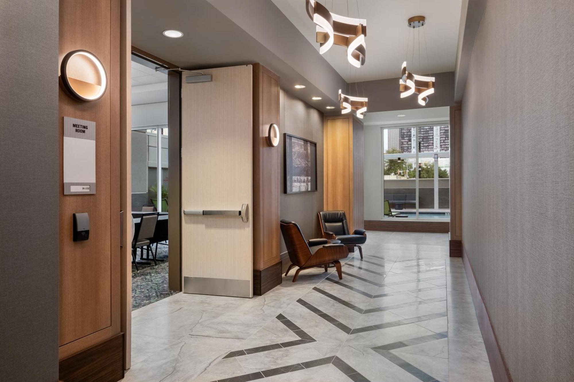 Home2 Suites By Hilton Houston Downtown Convention Center Exterior photo